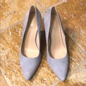 NWOT Nine West baby blue suede pump. Size 7.5